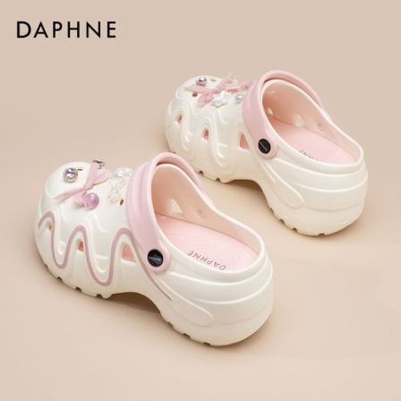 Daphne/达芙妮洞洞鞋女款厚底夏季新款拖鞋女士外穿增高跟沙滩鞋