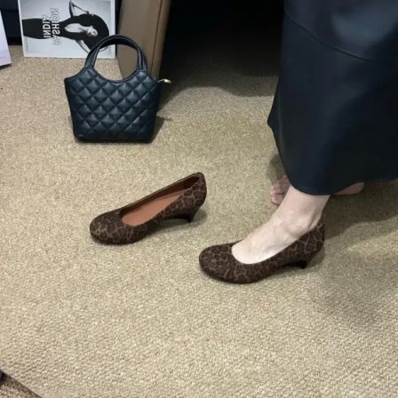 POMORROW旗舰店新款法式复古豹纹圆头舒适百搭浅口一脚蹬单鞋女