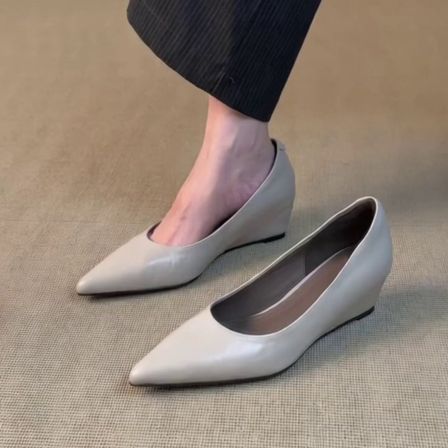 羊皮版~尖头法式内增高通勤单鞋女百搭简约气质浅口一脚蹬高跟鞋