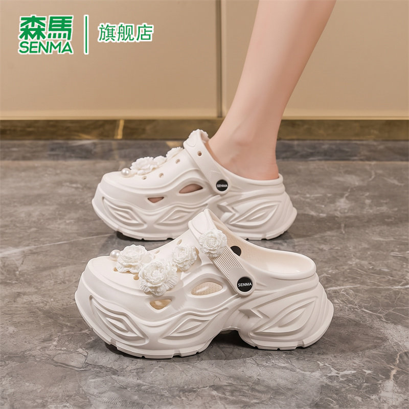 森马沙滩鞋女夏季户外运动溯溪防滑两用凉拖鞋厚底增高时尚洞洞鞋主图