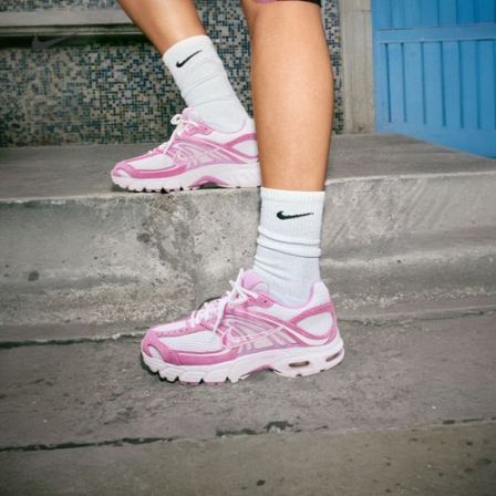 Nike耐克女鞋粉色AIR MAX MOTO 2K透气复古跑鞋老爹鞋IO4862-600