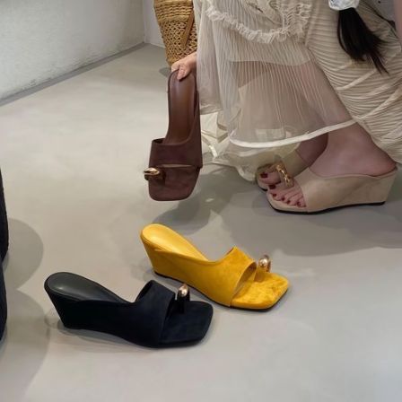 UHCK法式时尚金属扣套趾绒面一字凉拖女夏外穿气质凉拖鞋女