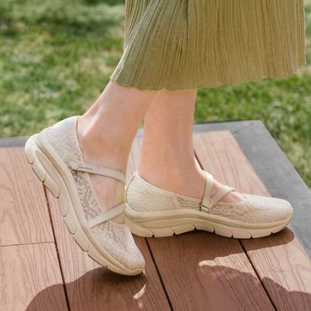 Skechers斯凯奇时尚优雅玛丽珍鞋女轻便透气浅口蕾丝魔术贴休闲鞋