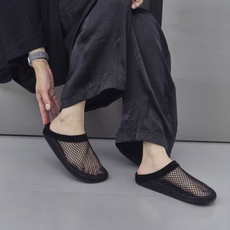 B2643素向夏季真皮凉鞋女透气防滑包头时尚个性网面凉拖女士平底