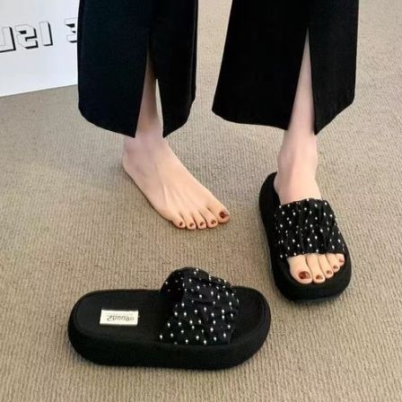 【现货+运费险】爆款厚底波点百搭凉拖鞋女夏外穿凉鞋配裙子万能鞋