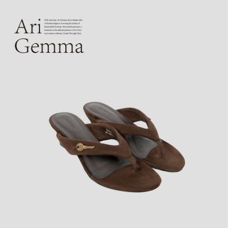 【玛丽娘娘】Ari Gemma｜Velvet系列·复古钥匙夏季新款夹趾人字拖坡跟凉拖