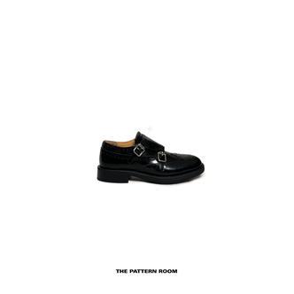 The pattern room | 质感滤镜边珠牛皮匠人雕花孟克鞋