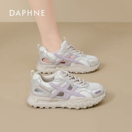 达芙妮镂空透气鞋面德训鞋女2026春季新款舒适时尚百搭休闲运动鞋