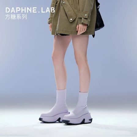 万妮达同款方糖系列DAPHNELAB厚底纯色机能短靴鞋子显瘦中筒靴