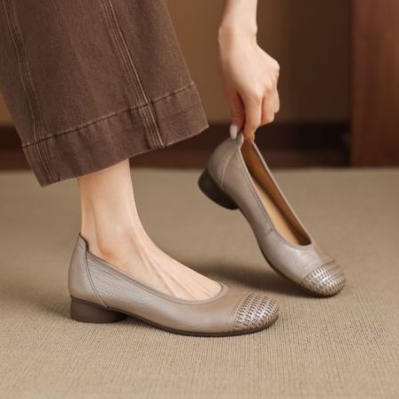 2026秋新款真皮浅口单鞋女编织粗跟舒适奶奶鞋不累脚通勤低跟女鞋
