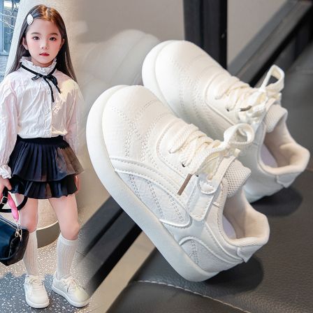 官网品牌女童小白鞋女宝宝秋季2026新款软底儿童板鞋中大童运动鞋