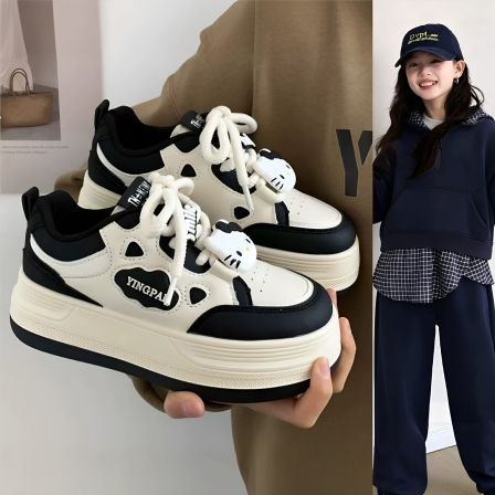 官网品牌女童鞋子2026秋季新款KT猫儿童板鞋中大童女孩运动小白鞋