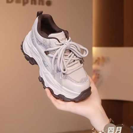 达芙妮2026秋季新款厚底增高老爹鞋女百搭软底轻便运动休闲鞋女LL