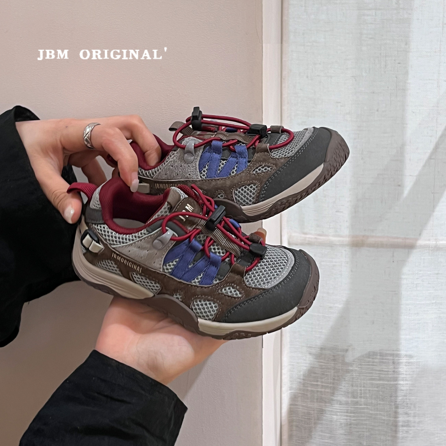 JBM 2026秋季新款儿童户外免系带运动鞋中大童休闲透气徒步登山鞋主图