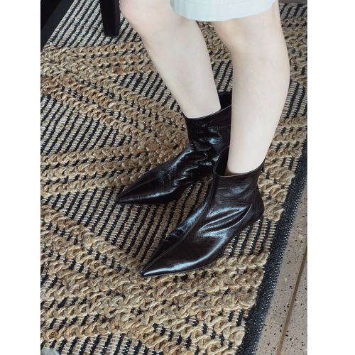 【跟高3cm】2026年冬季新款法式尖头褶皱时装短靴女切尔西靴9025主图