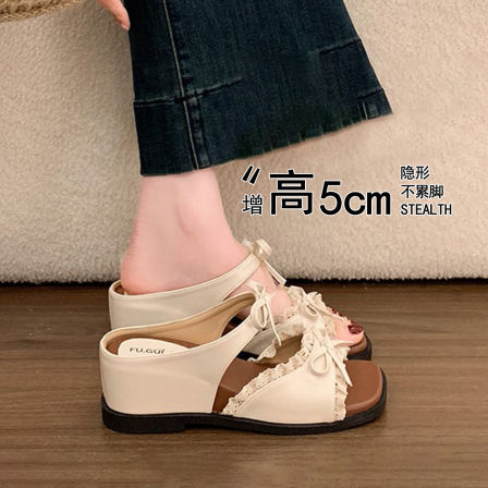 绝美法式凉鞋女夏季2026新款透气时尚花边一字拖不累脚坡跟凉拖鞋