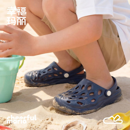 儿童洞洞鞋包头凉鞋2026夏季新款男童女童户外沙滩鞋速干踩水童鞋