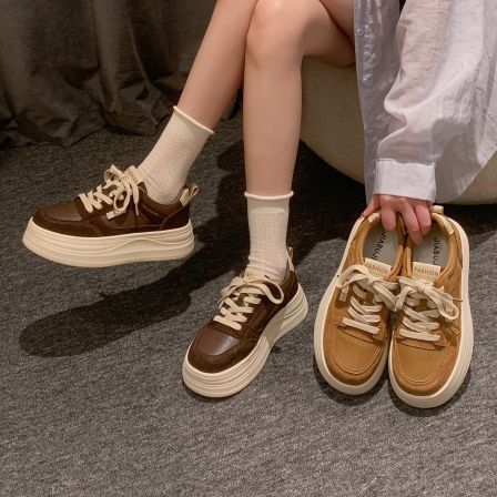 贾不假板鞋女款秋季2026新款厚底增高百搭舒适系带不累脚休闲鞋子