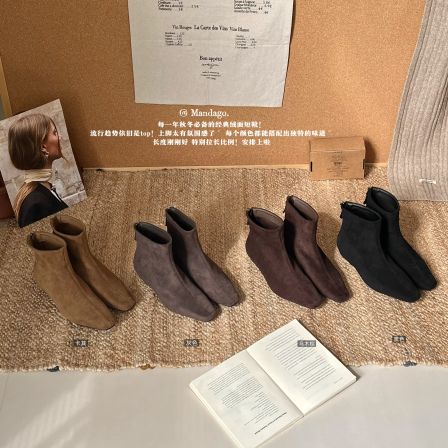 Mandago 2026秋季新款法式复古风方头气质显瘦瘦瘦靴 8826WX