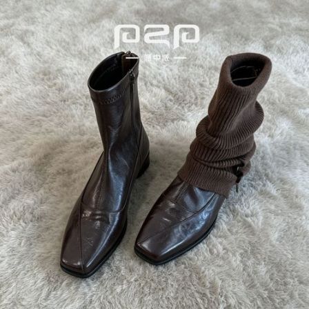 PZP/派中派6.5CM隐形增高2026年网红新款女鞋瘦瘦靴短靴气质鞋子