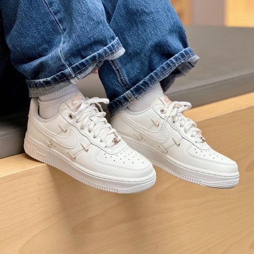 nike耐克女鞋空军一号板鞋 AIR FORCE 1 07 LX休闲鞋FV3654-111主图
