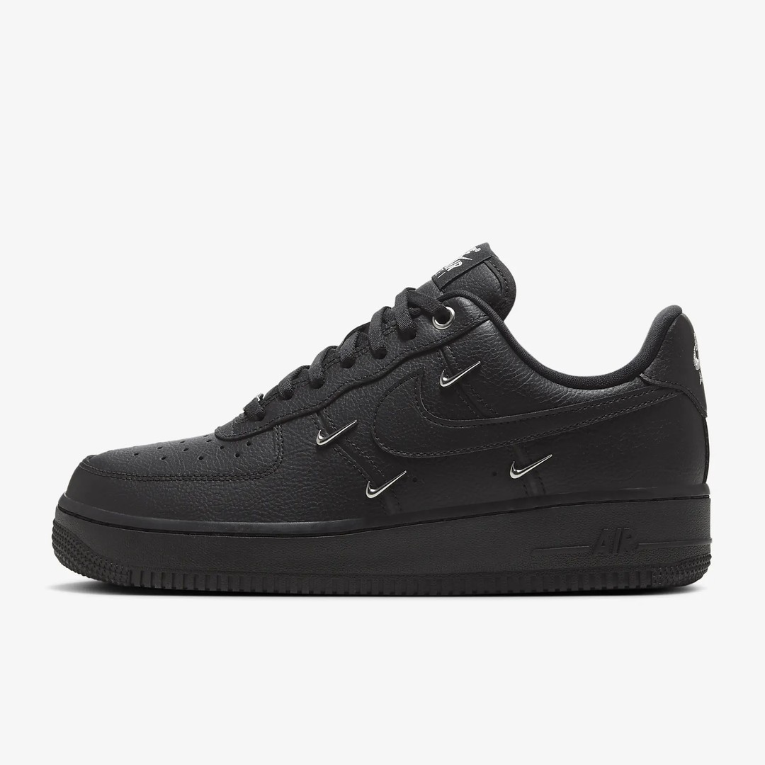 NIKE/耐克AF1黑色小银钩女子空军一号时尚运动休闲板鞋HQ1180001主图