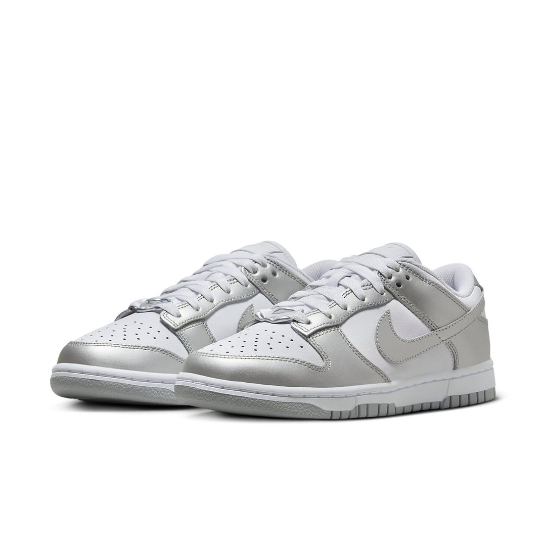 NIKE/耐克官方女款Dunk Low银白潮流低帮休闲运动板鞋-FV1311-100主图
